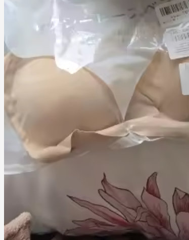 <h2>Reviews with media</h2>